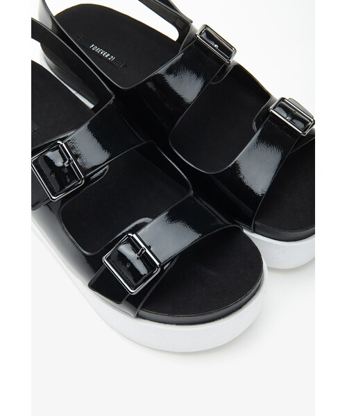 FOREVER 21（フォーエバー トゥエンティーワン）の「FOREVER 21 Buckled Flatform Sandals（サンダル・レディース・Black/Light pink/Silver・8.5/7/9/10/8/5.5/7.5/6.5/6）」の8枚目の写真