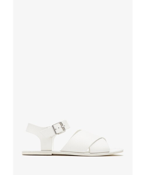 FOREVER 21（フォーエバー トゥエンティーワン）の「FOREVER 21 Faux Leather Ankle Strap Sandals（サンダル・レディース・Black/White・6.5/5.5/6/7/7.5/8/8.5/9/10）」の4枚目の写真