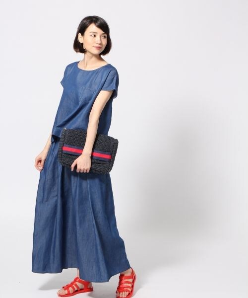 LEPSIM（レプシィム）の「【WEB先行予約】ペーパークラッチショルダーバッグ（バッグ・レディース・ライトベージュ/ブラウン/ネイビー・ONE SIZE）」の6枚目の写真