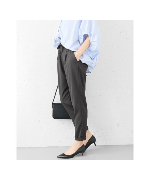 URBAN RESEARCH DOORS(アーバンリサーチドアーズ)の「ギャバストレッチイージーパンツ(パンツ・レディース・CHARCOAL/NAVY・36/38)」の6枚目の写真