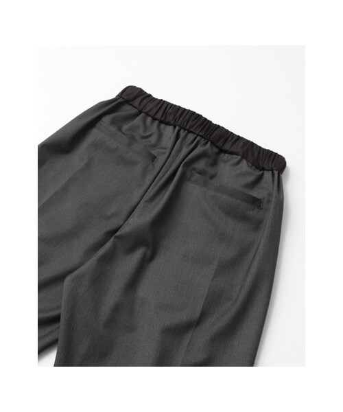 URBAN RESEARCH DOORS(アーバンリサーチドアーズ)の「ギャバストレッチイージーパンツ(パンツ・レディース・CHARCOAL/NAVY・36/38)」の15枚目の写真