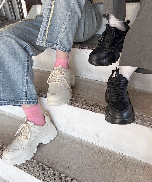 LOWRYS FARM(ローリーズファーム)の「ボリュームスニーカー(その他・アイボリー08/ブラック09・S(22~22.5)/M(23~23.5)/L(24~24.5))」の9枚目の写真