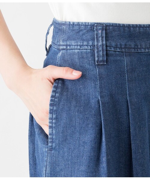 ROPE' PICNIC(ロペピクニック)の「【先行予約】ムラ糸デニムワイドハーフパンツ(パンツ・レディース・ネイビー/ブルー・36/38/40)」の8枚目の写真