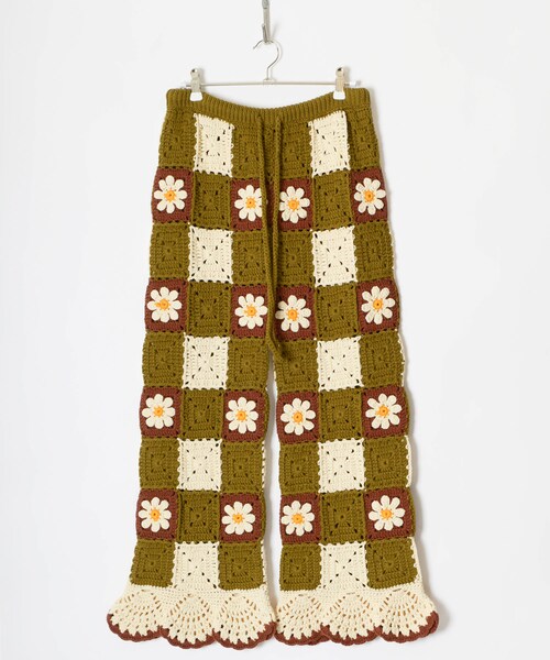 HOLIDAY CROCHET FLOWER PANTS 定価40,700円 HOLIDAY（ホリデイ）の「【SAMPLE SALE】CROCHET FLOWER PANTS