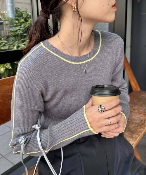 CIAOPANIC TYPY（チャオパニックティピー）の「アンチピリングラインニット（ニット/セーター・レディース・オフホワイト/オレンジ/グレー/ライトグレー/ブラック・ONE）」の3枚目の写真