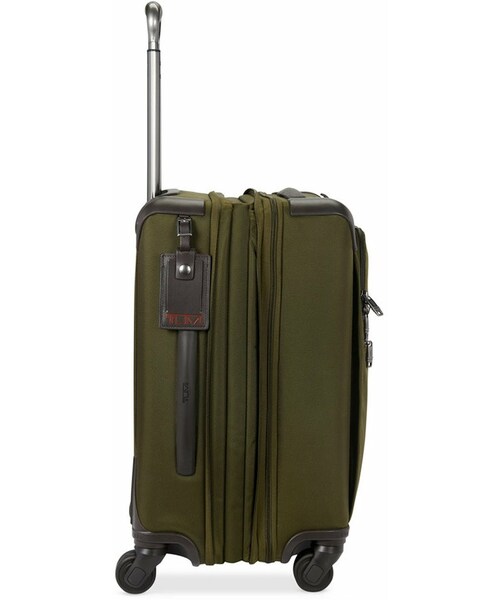 TUMI（トゥミ）の「Tumi Alpha 2 22