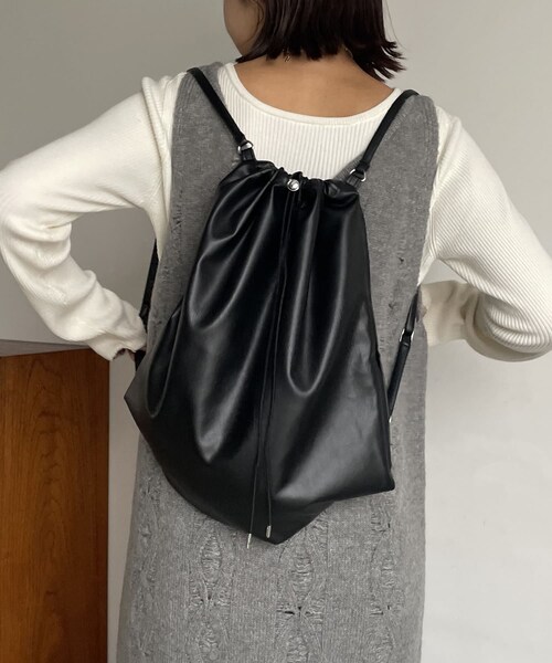 CAPRICIEUX LE'MAGE（カプリシューレマージュ）の「2WAYナップサック（バックパック/リュック・レディース・ライトベージュ/ブラック・F）」の2枚目の写真