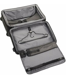 TUMI（トゥミ）の「Tumi Alpha 2 Frequent Traveler 2-Wheel Carry On