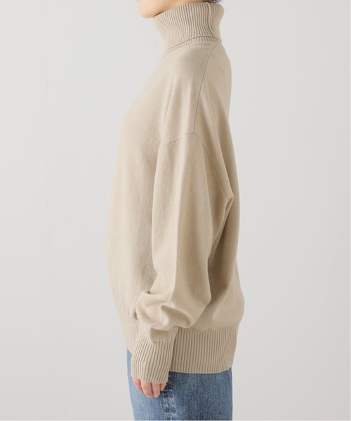 ミューズドゥーズィエムクラス　CHESS タートルネックプルオーバー　ベージュ ミューズドゥーズィエムクラス CHESS タートルネックプルオーバー