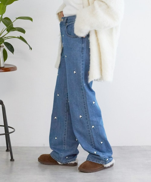 w closet（ダブルクローゼット）の「ハート柄刺繍デニムパンツ