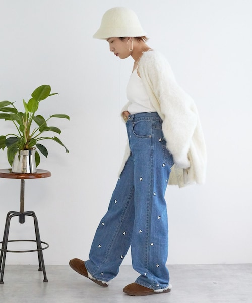 ブラックWデニム♡刺繍の巾着ショルダーバッグ♡ハートフラワー♡ストーン付き ショップニコニコ ShopNikoNiko 十字架 チェーン付き ハーフ