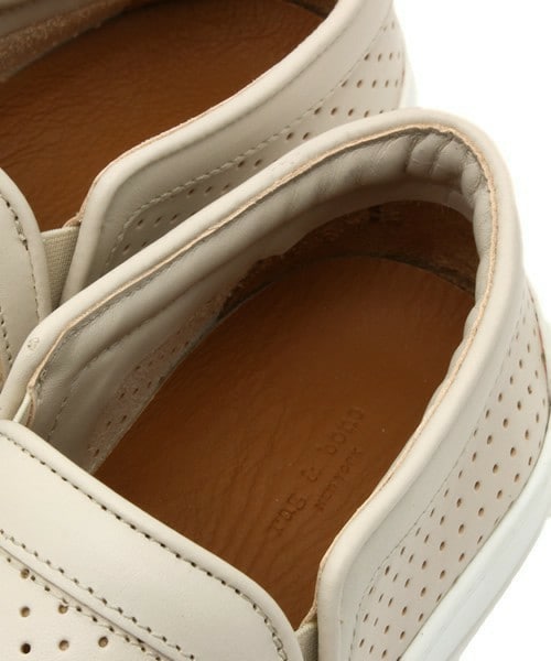 rag & bone（ラグアンドボーン）の「rag&bone パンチングレザースリッポン（スニーカー・レディース・ホワイト・36/38/37/39）」の6枚目の写真