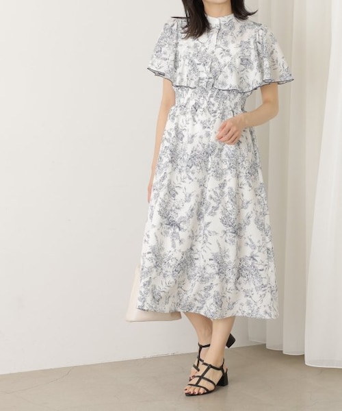 OUTLET(アウトレット)の「トワルドジュイ柄ラッフル切替ワンピース(ワンピース/ドレス・レディース・クロ/サックス/ネイビー/ベージュ・FREE)」の1枚目の写真