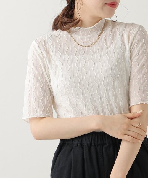 OUTLET(アウトレット)の「ウェーブシアー半袖プルオーバー(トップス・レディース・クロ/グリーン/オレンジ/キナリ・FREE)」の4枚目の写真