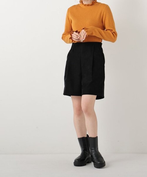 OUTLET(アウトレット)の「フリルハイネックプルオーバー(トップス・レディース・クロ/ブルー/グリーン/ベージュ/オレンジ/ワイン/オフシロ/ピスタチオ・FREE)」の9枚目の写真