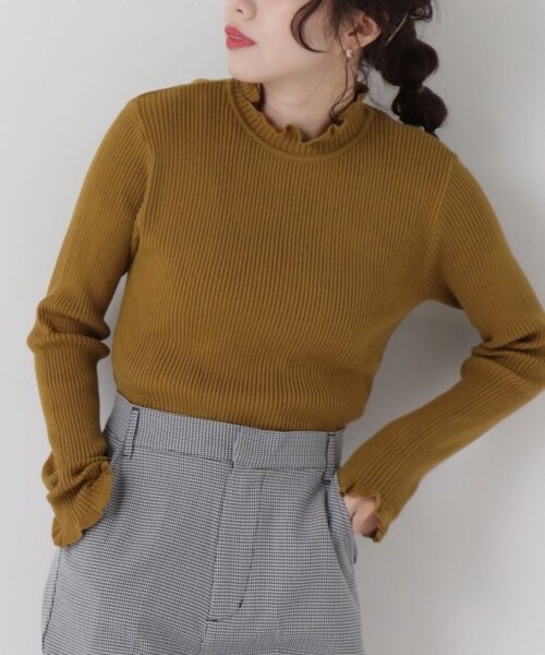 OUTLET(アウトレット)の「フリルハイネックプルオーバー(トップス・レディース・クロ/ブルー/グリーン/ベージュ/オレンジ/ワイン/オフシロ/ピスタチオ・FREE)」の8枚目の写真