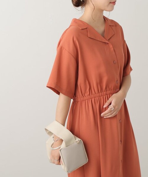 OUTLET（アウトレット）の「開襟シャツワンピース（ワンピース/ドレス・レディース・クロ/カーキ/オレンジ/オフ系/クロ系・FREE）」の3枚目の写真