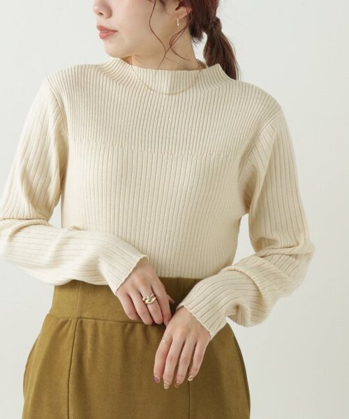OUTLET(アウトレット)の「3段リブハイネックプルオーバー(トップス・レディース・黒/グリーン/赤/ベージュ/生成・FREE)」の5枚目の写真