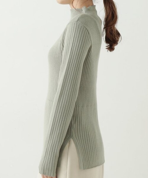 OUTLET(アウトレット)の「3段リブハイネックプルオーバー(トップス・レディース・黒/グリーン/赤/ベージュ/生成・FREE)」の10枚目の写真