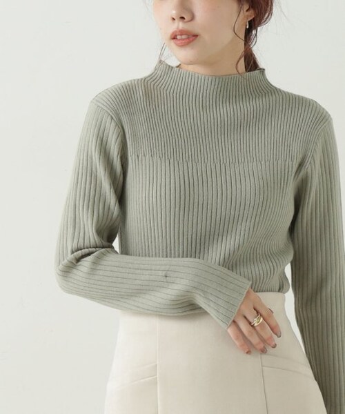 OUTLET(アウトレット)の「3段リブハイネックプルオーバー(トップス・レディース・黒/グリーン/赤/ベージュ/生成・FREE)」の2枚目の写真