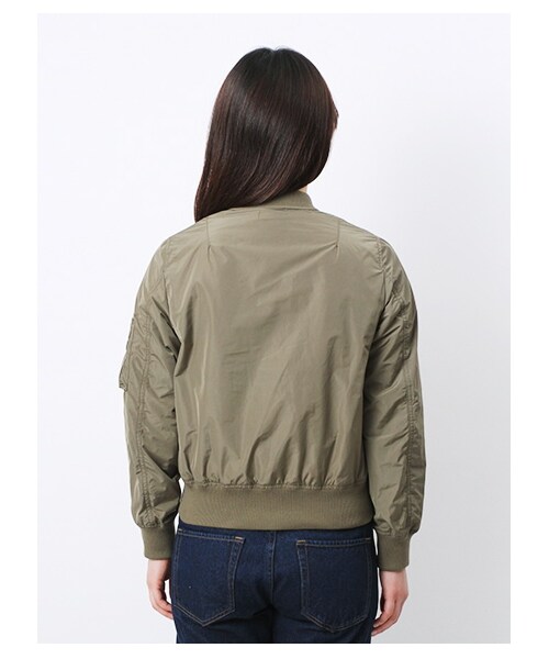 earth music&ecology(アースミュージックアンドエコロジー)の「<WEB限定大きな・小さなサイズ>MA-1ブルゾン(ブルゾン ・レディース・オフホワイト/カーキ/ネイビー・L)」の3枚目の写真