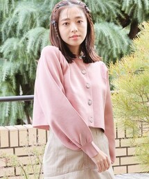 mysty woman（ミスティウーマン）の「ビジューボタンカーデ（トップス）」