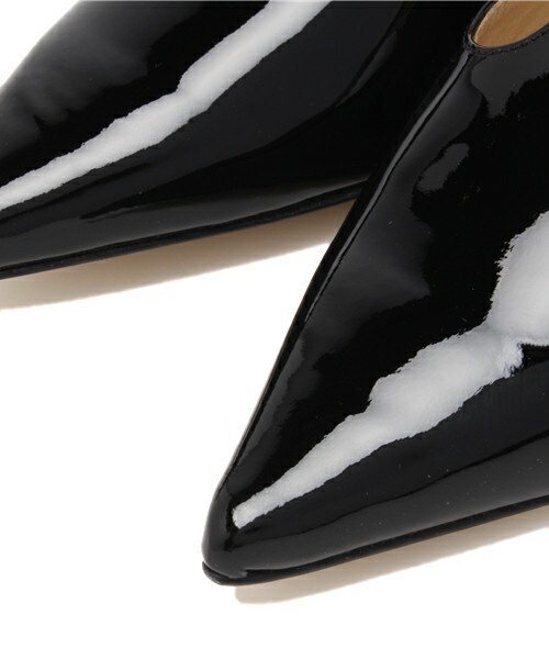 MID by MIDWEST（ミッド バイ ミッドウエスト）の「MID by MIDWEST Tストラップパンプス（パンプス・レディース・ブラック・39/36/38/37）」の5枚目の写真