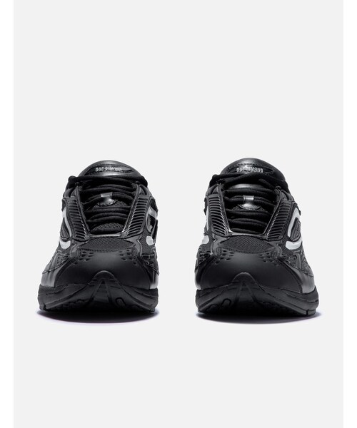 RAF SIMONS（ラフシモンズ）の「ULTRASCEPTRE（その他・レディース・Black / White Alyssum・EU 37/EU 38/EU 39/EU 40/EU 41）」の2枚目の写真