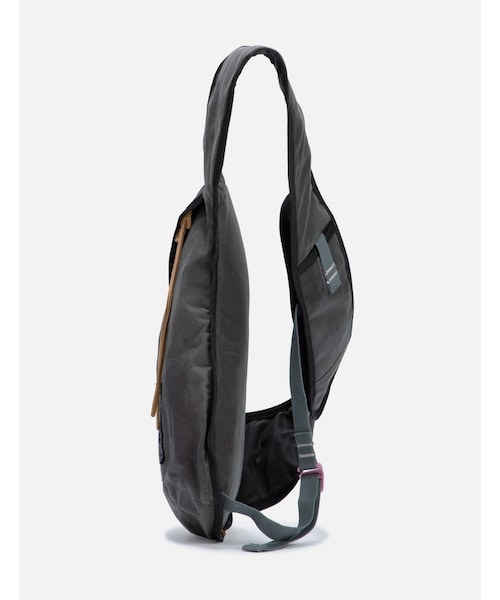 Acne Studios（アクネストゥディオズ）の「Sling Backpack（その他・メンズ・Grey/Black・Free Size）」の2枚目の写真