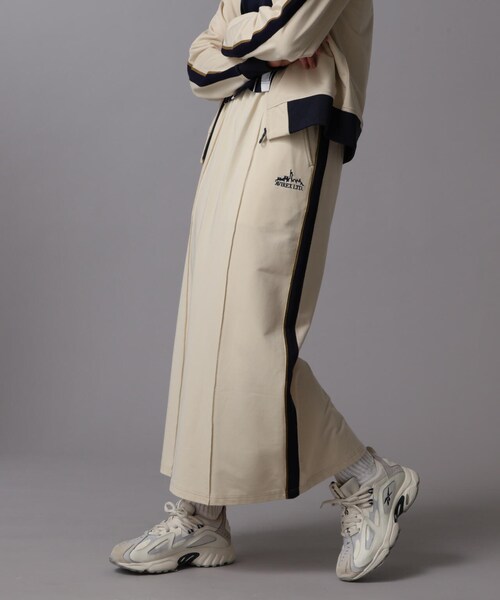AVIREX（アヴィレックス）の「【先行予約 2月上旬-2月中旬入荷予定】TRACK SKIRT/トラックスカート（スカート・オレンジ/クリーム・F）」の2枚目の写真