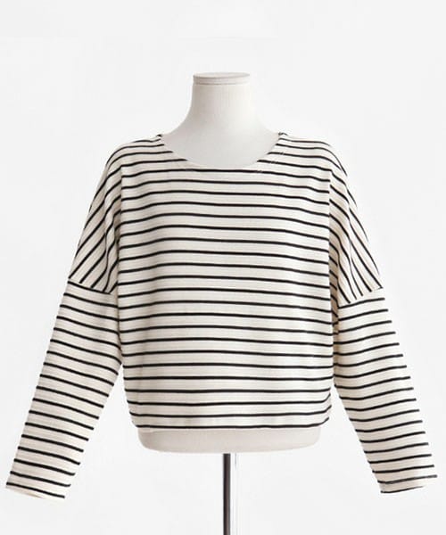 DHOLIC（ディーホリック）の「ボーダークロップドトップス（Tシャツ/カットソー・レディース・ネイビー/アイボリー/グレー・free）」の2枚目の写真