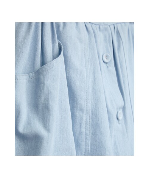 gracegift（グレースギフト）の「韓國嫩色排釦雙口袋丹寧及膝裙（スカート・レディース・淺藍・F）」の3枚目の写真