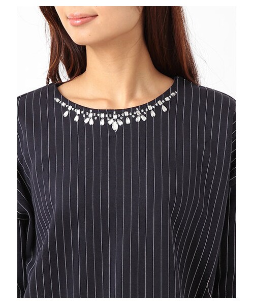 earth music&ecology（アースミュージックアンドエコロジー）の「衿ビジューストライププルオーバー（カットソー・レディース・アイボリー/ライトグレー/ネイビー・F）」の4枚目の写真