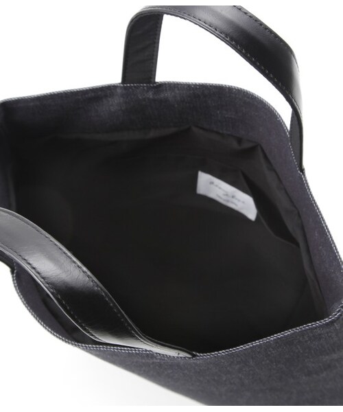 ADAM ET ROPE'（アダムエロペ）の「デニムXレザータテトート（バッグ・メンズ・ネイビー・F）」の7枚目の写真