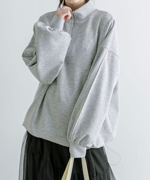 OLIVE des OLIVE(オリーブデオリーブ)の「春のおでかけ配色ラインハーフZIPチュニック(その他トップス・レディース・アイボリー/ピンクベージュ/トップグレー/ネイビー・FREE)」の2枚目の写真