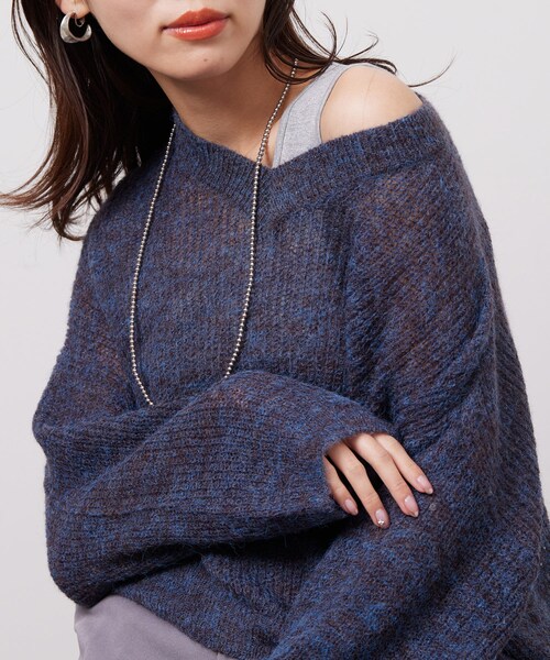 Chez toi（シェトワ）の「Vネックカラフルシアーニットプルオーバー（ニット/セーター・レディース・ベージュ/オレンジ/グリーン/ネイビー・F）」の3枚目の写真