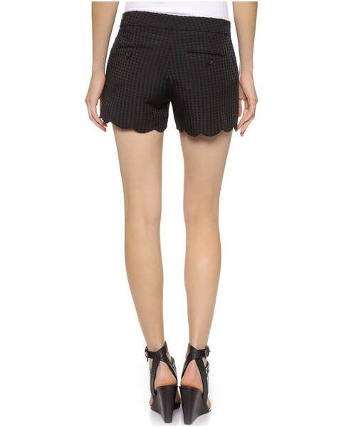 CLUB MONACO（クラブモナコ）の「Club Monaco Amber Shorts（その他パンツ・レディース・Blue/White Stripe/Dark Chambray/Black Dot・2/8/00/6/4/0/10）」の2枚目の写真
