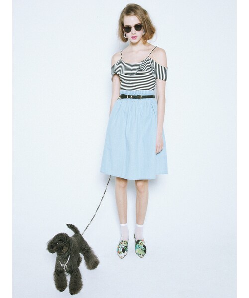 MURUA（ムルーア）の「【CASUAL】ウエストシャーリングデニムミディSK（スカート・レディース・ブルー/アイスブルー・1/2）」の3枚目の写真