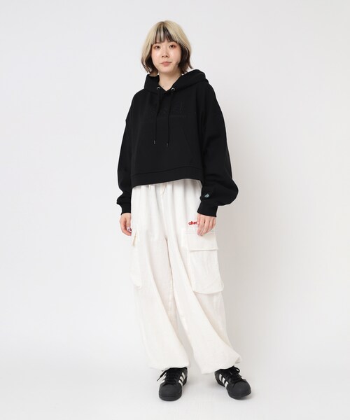 RNA（アールエヌエー）の「M2198 ショートフーディー（トップス・レディース・ホワイト/ライムグリーン/ブラック）」の14枚目の写真