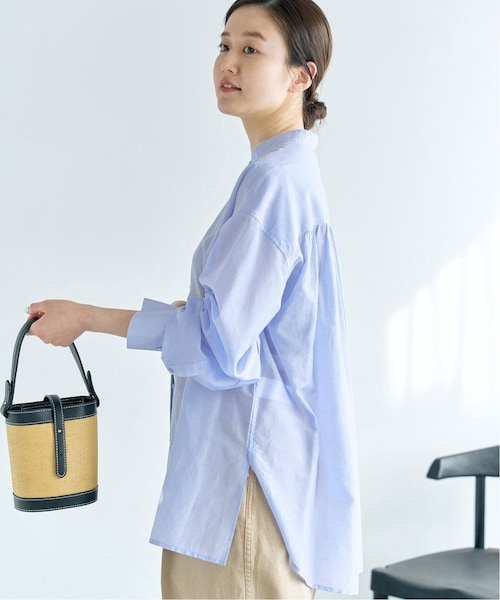 IENA（イエナ）の「《予約》コットンシルクバックギャザーシャツ