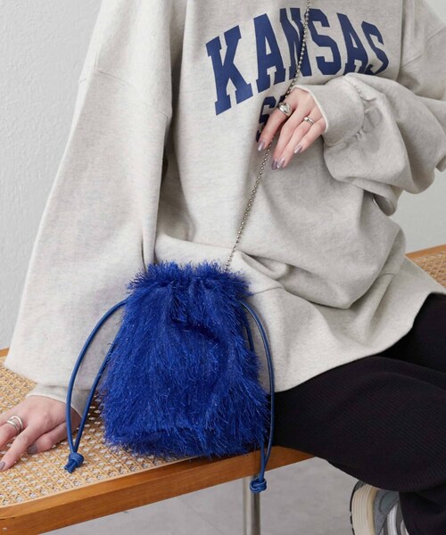 CIAOPANIC TYPY（チャオパニックティピー）の「【2024SS新作】ボールチェーン付きフリンジ巾着BAG（バッグ・レディース・アイボリー/ブラック/グレー/ブルー・ONE）」の4枚目の写真