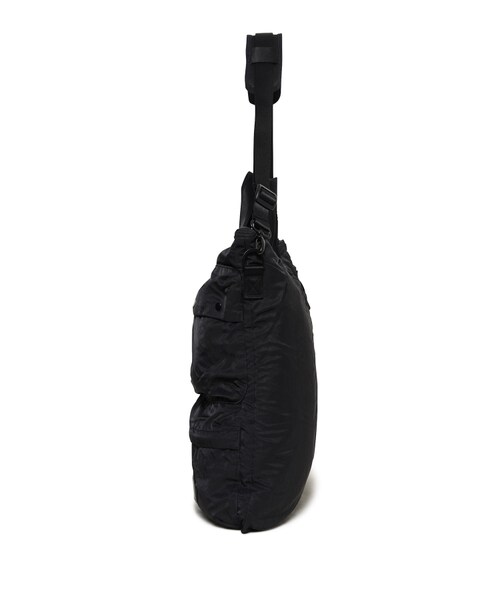 C.P. COMPANY（シーピーカンパニー）の「NYLON B TOTE BAG（バッグ・メンズ・BLACK/01・F）」の3枚目の写真