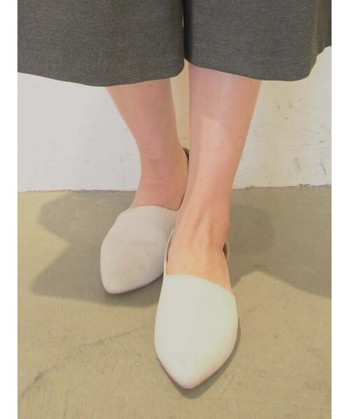 Ungrid（アングリッド）の「アウトオープンフラットシューズ（シューズ・レディース・オフホワイト/ブラック/カーキ・S/M/L）」の4枚目の写真