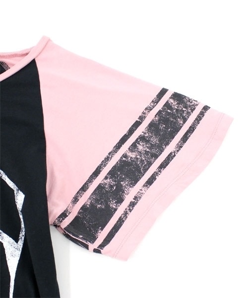 RNA SWEAT（アールエヌエースウェット）の「HITSロゴプリント配色ドレープラグラン（トップス・レディース・ホワイト×スミクロ/スミクロ×ホワイト/スミクロ×ピンク/キナリ×ビビッドピンク・M）」の8枚目の写真