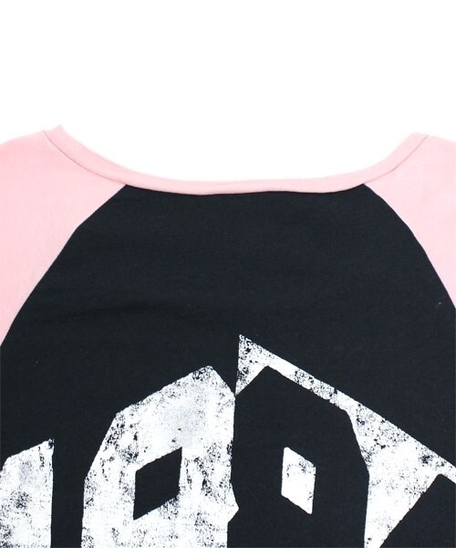 RNA SWEAT（アールエヌエースウェット）の「HITSロゴプリント配色ドレープラグラン（トップス・レディース・ホワイト×スミクロ/スミクロ×ホワイト/スミクロ×ピンク/キナリ×ビビッドピンク・M）」の11枚目の写真