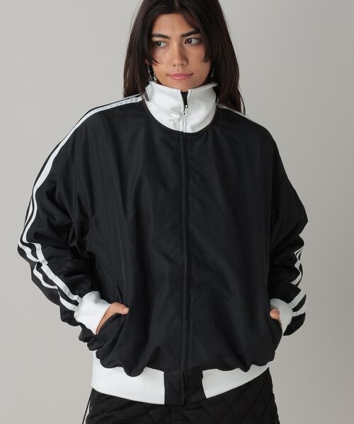 FOREVER 21（フォーエバー トゥエンティーワン）の「WEB限定トラックジャケット（ジャケット/アウター・オフホワイト05/ブラック09/ネイビー88・FREE）」の9枚目の写真