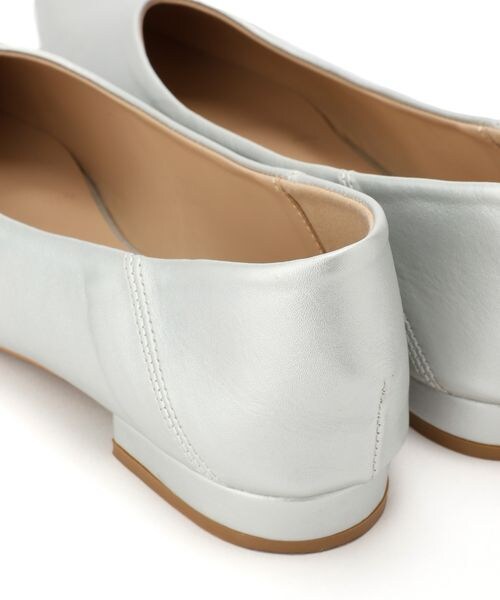 saloon（サルーン）の「ポインテッドパンプス（シューズ・シルバー01/ゴールド02/ブラック19・S(22.5cm)/M(23.5cm)/L(24.5cm)）」の22枚目の写真