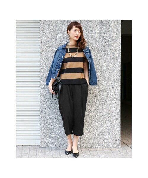 URBAN RESEARCH DOORS(アーバンリサーチドアーズ)の「クロップドタックパンツ(パンツ・レディース・NAVY/BLACK・36/38)」の5枚目の写真