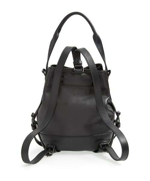 OPENING CEREMONY（オープニングセレモニー）の「Opening Ceremony 'Mini Izzy' Convertible Leather Backpack（その他ベビー用品・レディース・Black・7"W x 9"H x 4"D.）」の7枚目の写真