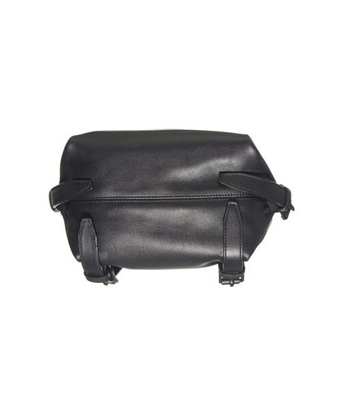 OPENING CEREMONY（オープニングセレモニー）の「Opening Ceremony 'Mini Izzy' Convertible Leather Backpack（その他ベビー用品・レディース・Black・7"W x 9"H x 4"D.）」の5枚目の写真